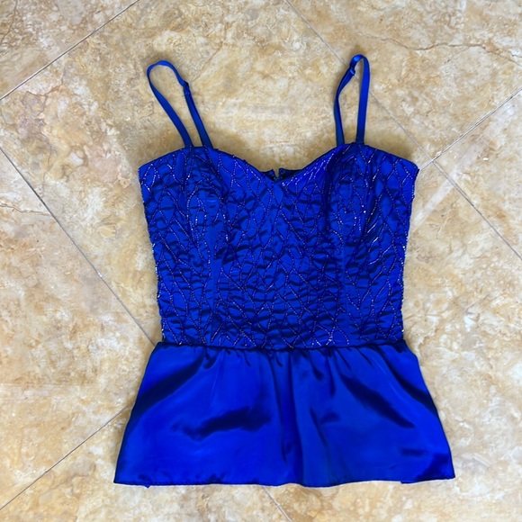 Bebe Blue Peplum top - Picture 2 of 3